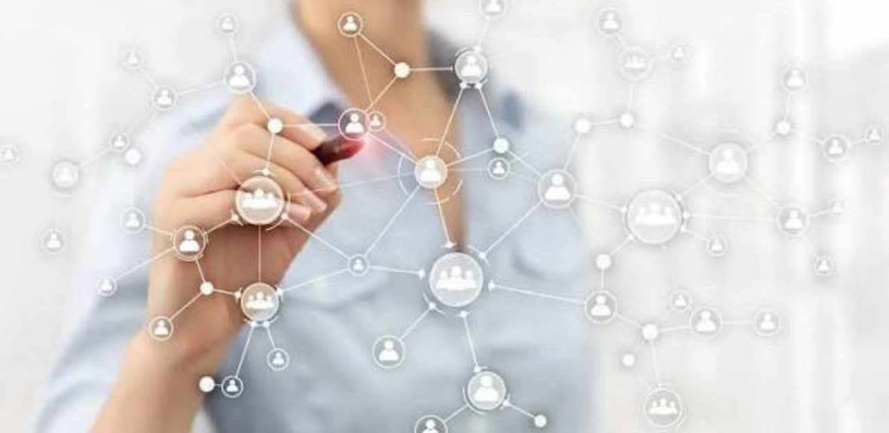 Power mapping : pourquoi un projet approuvé peut rester bloqué entre deux directions